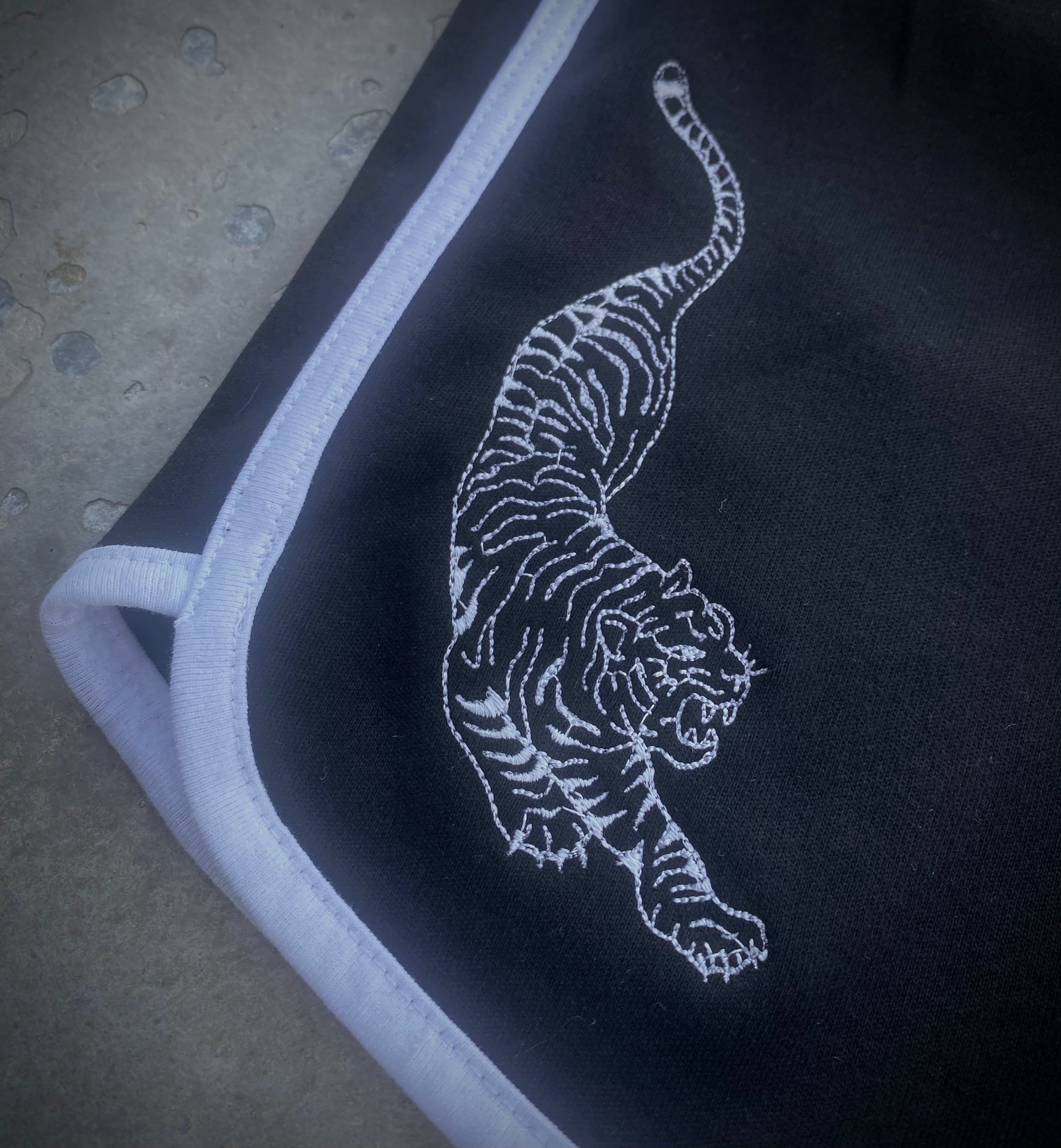 Le Tigre Embroidered Shorts